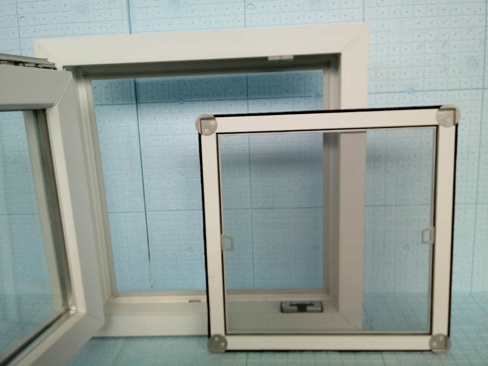Castore - Bürsten-FIX Mückennetze mit Aluminiumrahmen es Umfasst